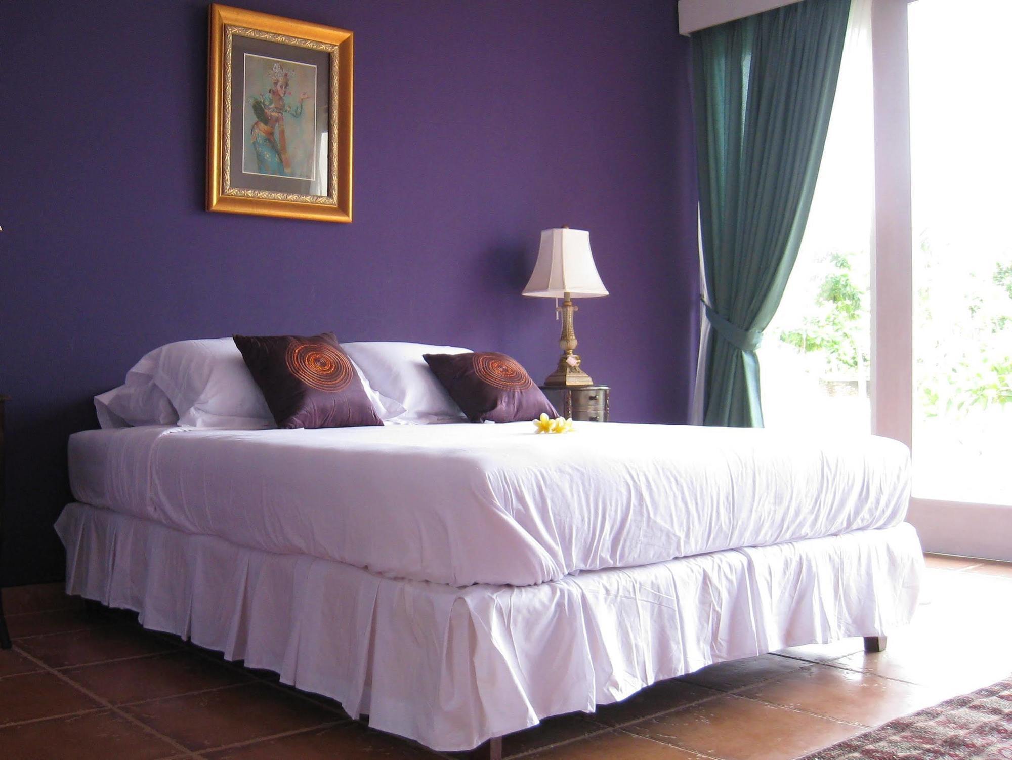 Blue Whale Sanctuary Hotel Tanjung Lesung Esterno foto